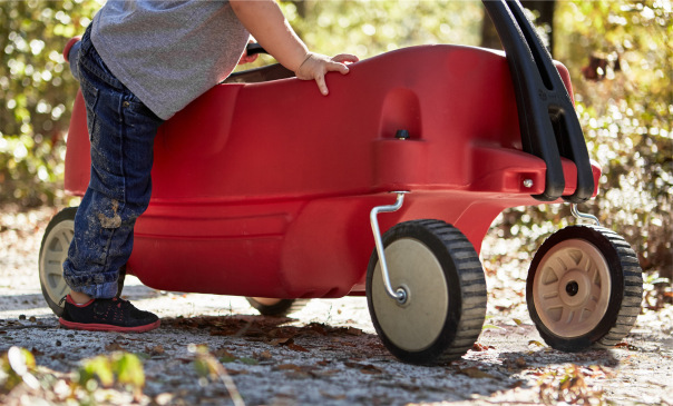 Un enfant sur 20 pleure un parent. Doit-on parler de la mort aux enfants?